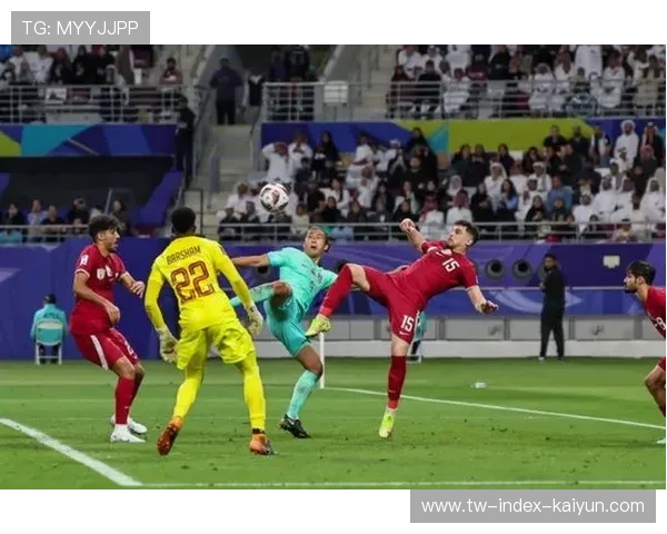 “克林根防守变化:媒体人指其避免起跳,成功率待提升” “克林根防守变化:媒体人指其避免起跳,成功率待提升”